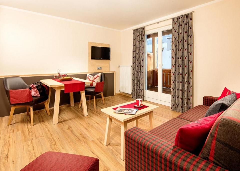 Hotel Wiedemann Фюссен Экстерьер фото
