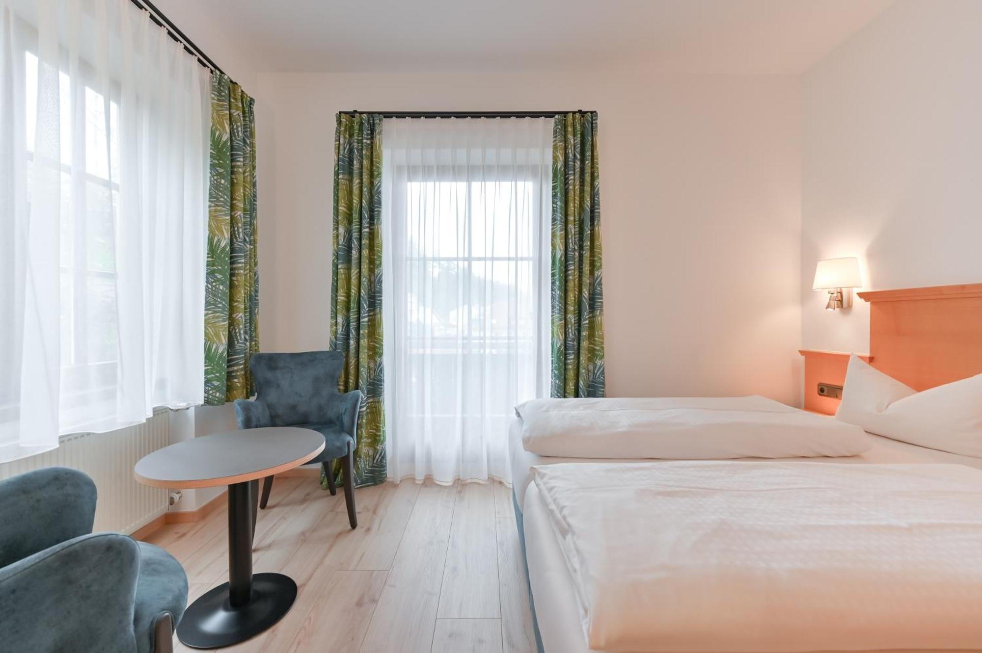 Hotel Wiedemann Фюссен Экстерьер фото