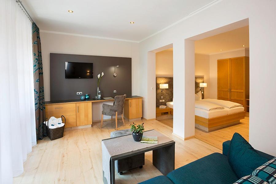 Hotel Wiedemann Фюссен Экстерьер фото